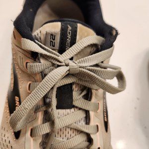 Brooks running adrenaline 22